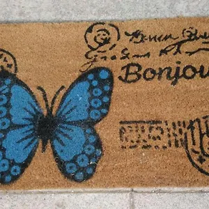Le Papillon Hébergement de vacances Isserpent